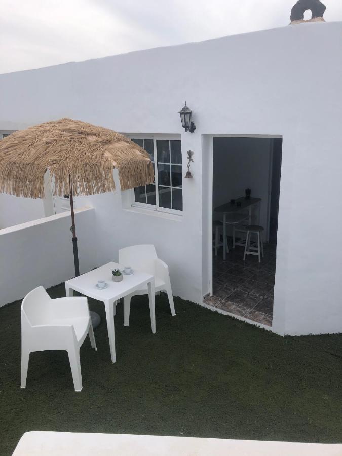 Apartamentos Elena Lajares Bagian luar foto